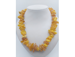 Лечебные бусы из крупного белого янтаря