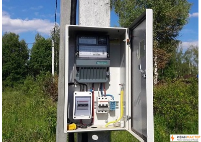 Замена щитка на столбе на участке в Подмосковье ИВАНМАСТЕР