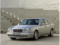 Mercedes W210