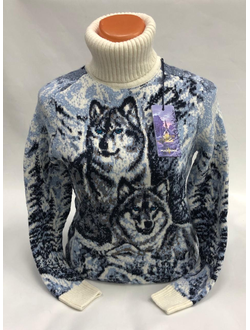 Свитер с волком белый с горлом