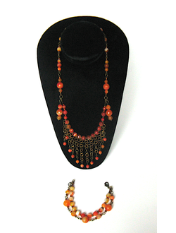 Комплект украшений "Мотивы": бусы и браслет из агата