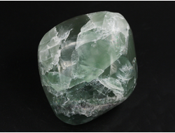 Флюорит зеленый, полировка крупная, Монголия (60*54*47 мм, 254 г) №35622