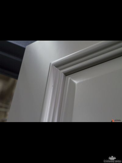 Prefect Префект /ПК 26мм рис. "Чикаго" крашенная RAL9001 с багетом из массива березы