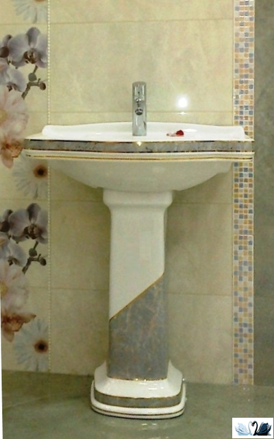 Напольный унитаз-биде Creavit Klasik с серым диагональным декором. Стиль Ретро.