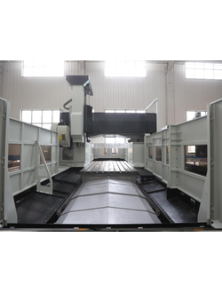 Фрезерный обрабатывающий центр