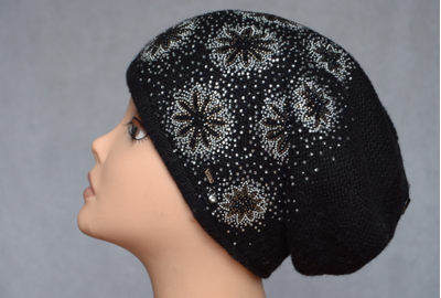 Вязаный итальянский берет с украшениями vizio 5883 фото