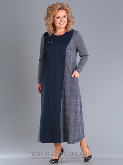 Синее платье А-силуэта с хомутом