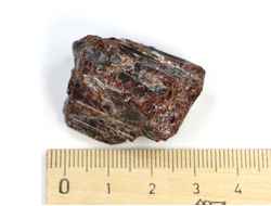 Эвдиалит, Эгирин, Кольский п-ов, Хибины (31*21*22 мм, 25 г) №23471