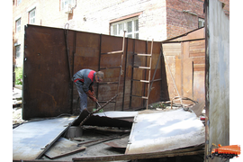 Демонтаж гаражей в центре г. Екатеринбурге