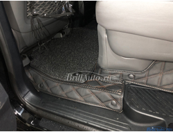 5D и 3D коврики из эко кожи в салон Toyota Land Cruiser 200 в Москве