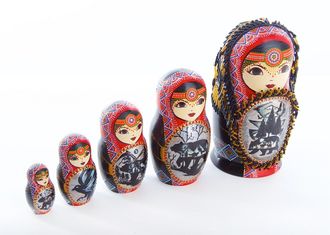 Матрешка 5 кукол, бисерная обвязка, ручная роспись