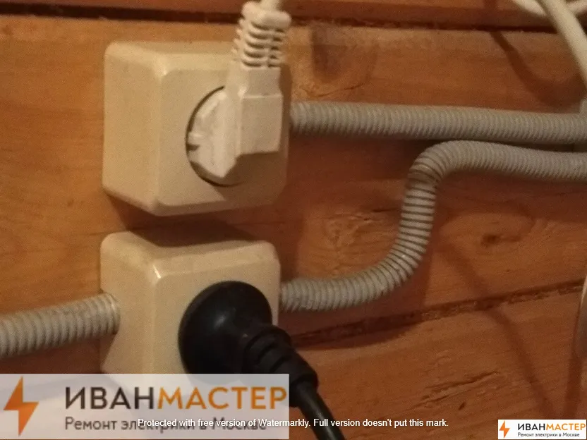 Установка накладных розеток в квартире