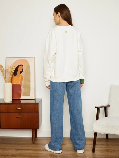 ЖЕНСКИЙ СВИТШОТ БЕЛЫЙ "ДАРИ"