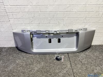 Накладка на багажник Toyota Prado 150 13-17 серебро