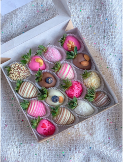 Вкуснейший набор - клубника в шоколаде