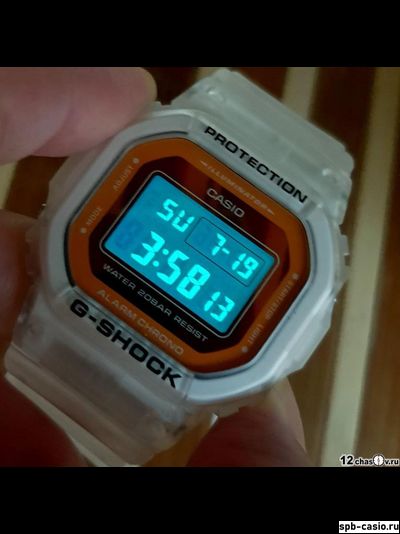 Часы Casio G-Shock DW-5600LS-7ER