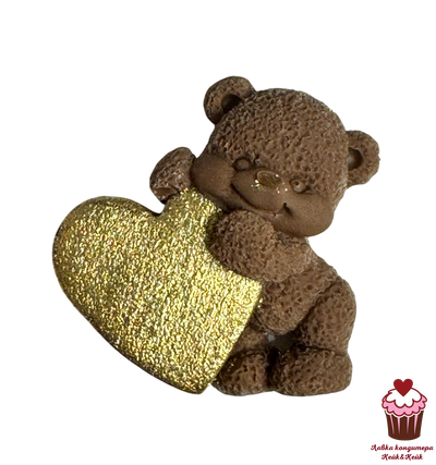 Фигурка из шоколадной глазури Мишка с сердечком 2D,  3,8см