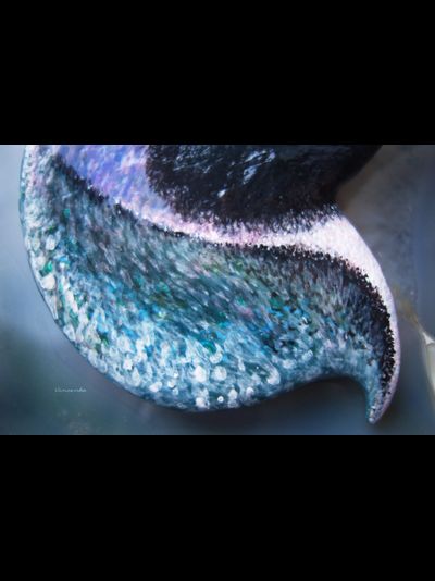 "Ледяной Пингвин Полярных Шаманов", волшебная брошь с изумрудом