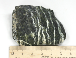 Хризотил-асбест, необработанный образец, Россия, КЧР, Урупский район, Беденский массив, м-ние Мощевая балка (57*47*23 мм, 77 г) №29879