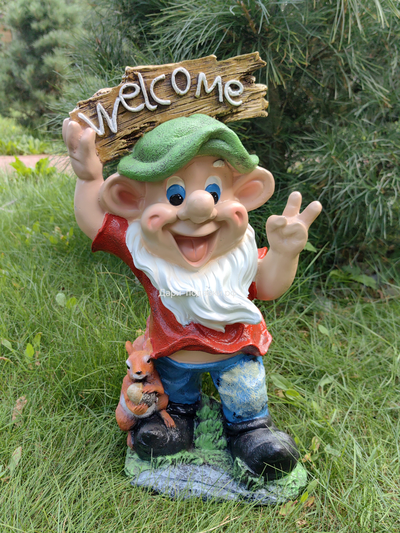 Гном с белкой и табличкой WELCOM 42*25см  1,9кг   полистоун Россия  2598/016794*
