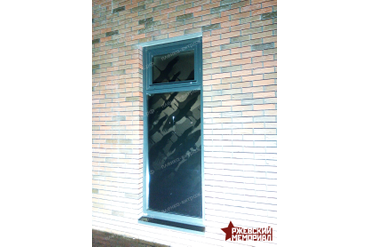 Тонировка пленкой окон в музее с графическим рисунком-фото фасада