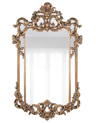 Зеркало в классическом стиле в двойной золоченой раме.