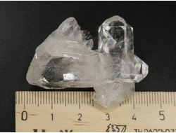 Кварц горный хрусталь, сросток кристаллов, Бразилия (44*21*35 мм, 24 г) №36240
