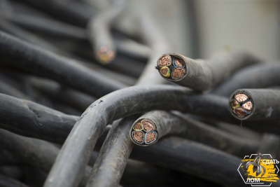 Выгодно сдайте слаботочный кабель на лом в компанию «Вторкабель». Предлагаем высокие цены на слаботочный кабель в изоляции.