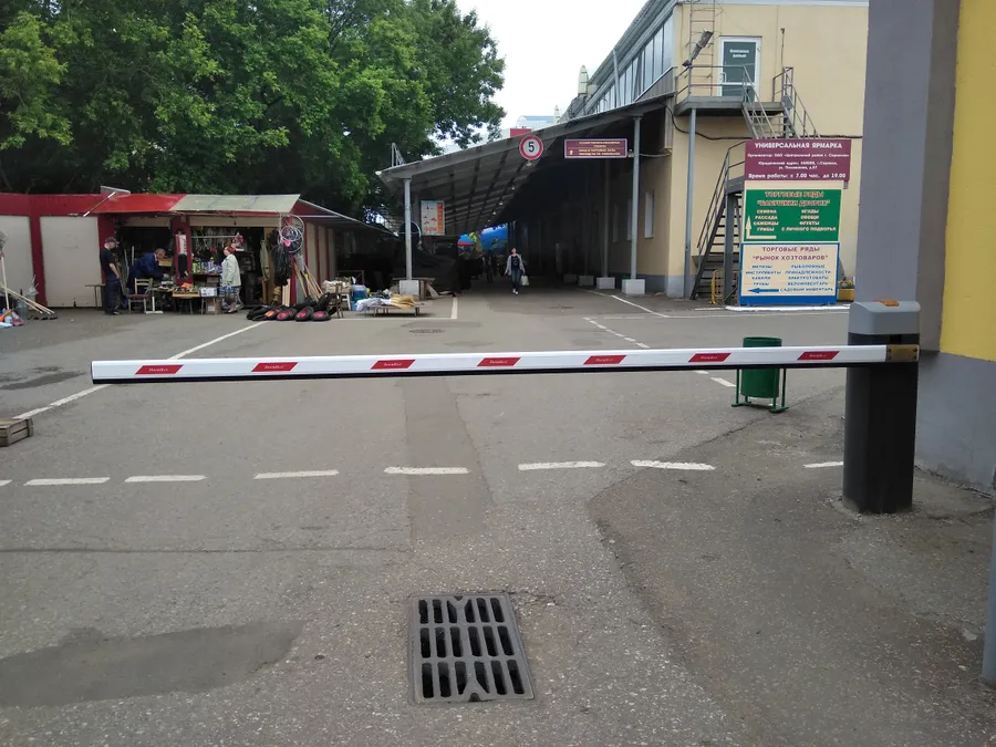 Замена стрелы шлагбаума, техническое обслуживание.
Установка звукового сигнала.