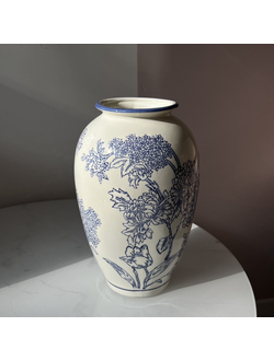 Ваза в винтажном стиле