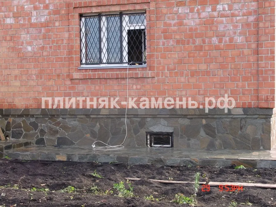 облицовка входной группы натуральным камнем