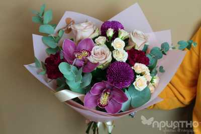 Букет цветов на 8 марта № 706