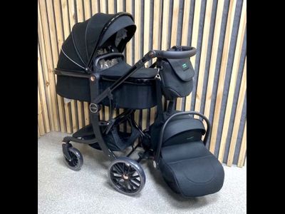 Детская коляска 3 в 1 Luxmom 601A Черный