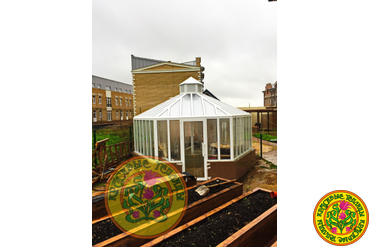 Конструкцию желательно собирать на капитальном фундаменте. Диаметр конструкции оранжереи 5 м. 
ШЕСТИГРАННАЯ ОРАНЖЕРЕИ ТЕПЛИЦЫ “ЛОНДОН