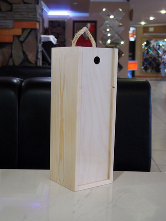 Подарочная коробка из дерева для шампанского