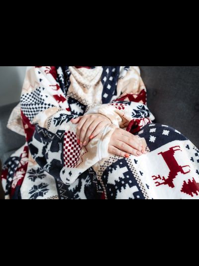 Плед с рукавами &quot;Зимние узоры&quot; из микрофибры (велсофта)