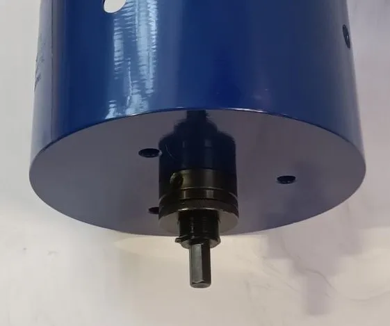  Биметаллическая коронка диаметр 210 мм глубина 100 мм Крепление шестигранник 13 мм