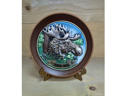 СУВЕНИРНАЯ ТАРЕЛКА ГОЛОВА ЛОСЯ ЦВЕТНАЯ. ОПТ