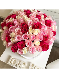 Букет в шляпной коробке с  розами XXL