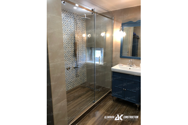 Душевая перегородка купе