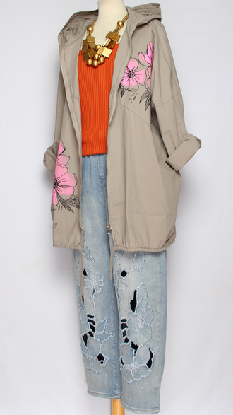 Ветровка  "РОЗОВЫЙ ЦВЕТОК" бежевая