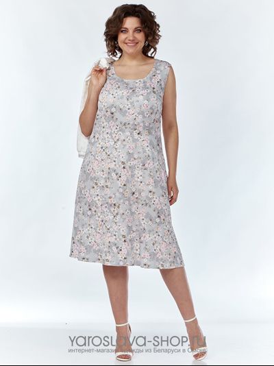 Женский комплект, состоящий и жакета и платья