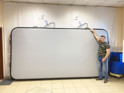 Плот APACHE 400*200 см сравнение с человеком 180 см