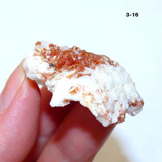 Ванадинит натуральный (щетка) №3-16: 43*30*13мм