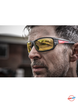 Очки защитные улучшенные желтые Milwaukee PERFORMANCE 4932478928