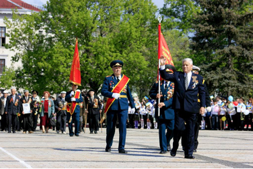 Были времена - ветераны ходили в парадном строю