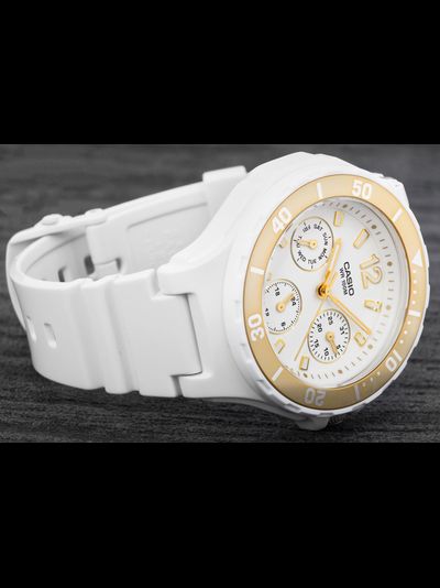 Часы Casio LRW-250H-9A1