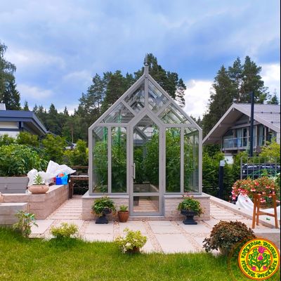 Базовая комплектация теплицы из стекла и алюминия в готическом стиле ГОТИКА размером 4000 х 2500 мм