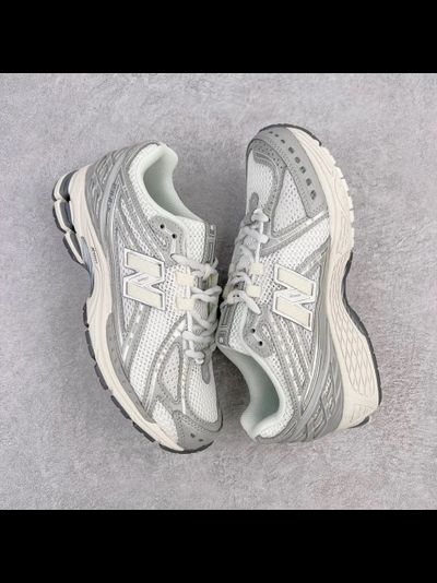 New Balance 1906R Silver
