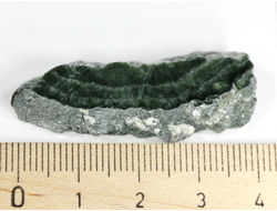 Клинохлор (серафинит), срез полированный с двух сторон, Россия, Иркутская область (41*16*5,5 мм, 6,2 г) №28398